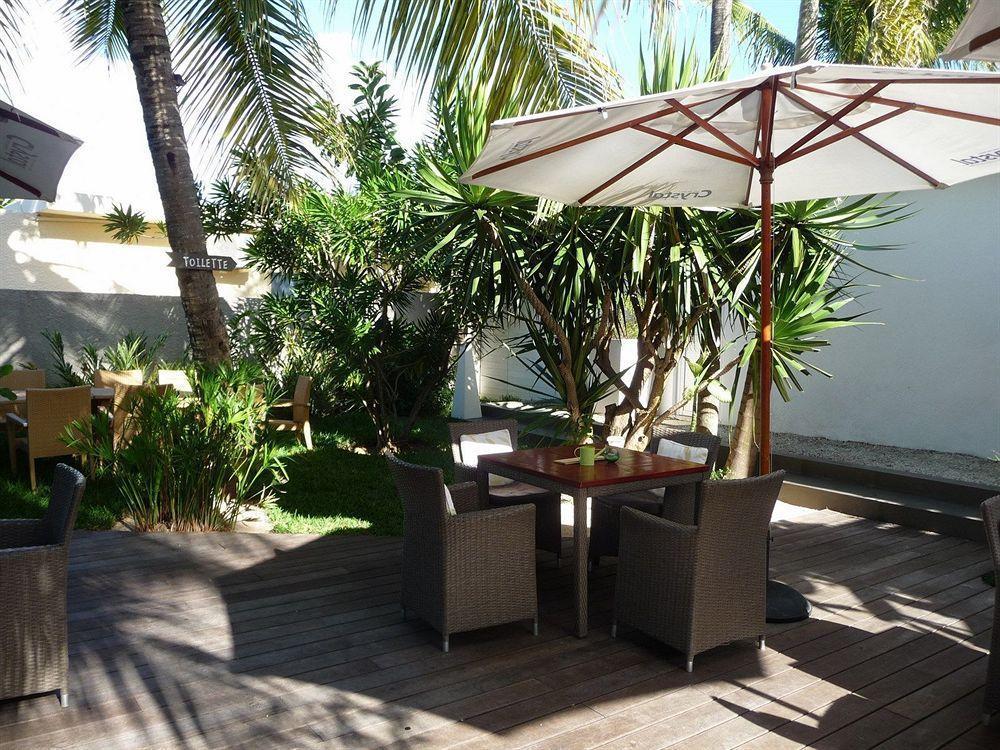 Esprit Libre Restaurant & Guest House Grand Baie Exterior photo