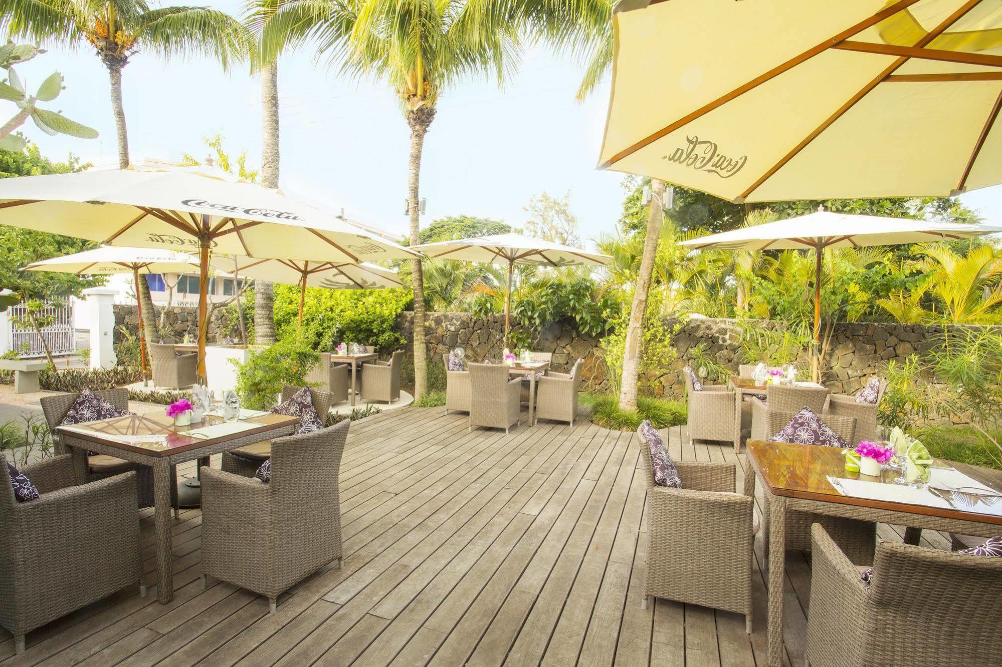Esprit Libre Restaurant & Guest House Grand Baie Exterior photo